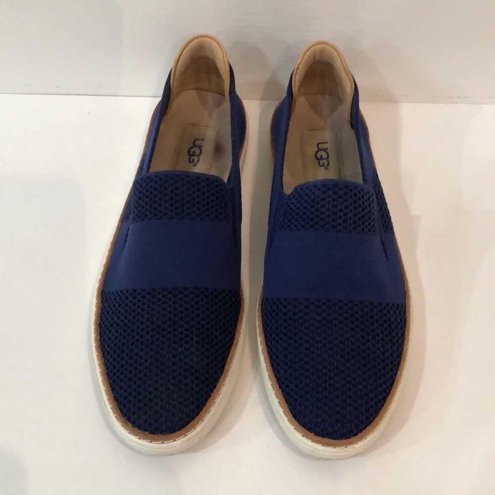 UGG Slip-on Sneaker Sz 8